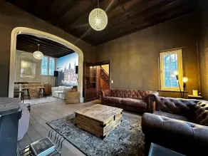 Luxurious villa with heated pool - Image 3
