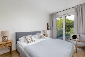 Comfortable Apartment with Terrace | Parking, Close to Park - Image 2