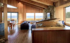 Oceanfront Home with Grand Piano, Hot Tub and Deck - Image 2