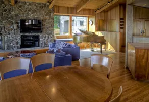 Oceanfront Home with Grand Piano, Hot Tub and Deck - Image 4