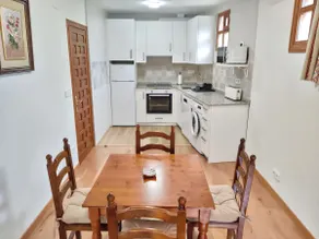 One-bedroom apartment - Image 3