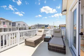 Steps to Beach - Luxe 5BR Home w Hot Tub - Image 5