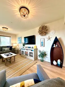 Good Vibrations Unit #B in a Duplex w/ Game Room - Image 3