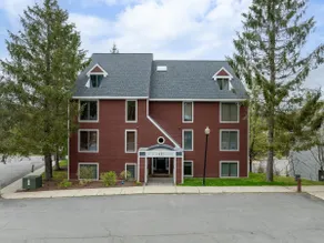 The Alpine Escape | Slope-Side Condo at Mount Snow - Image 5