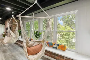 HOT TUB + 5000+square feet HUGE Lakeview Home! - Image 4