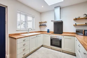 Host & Stay - Porter Cottage - Image 4