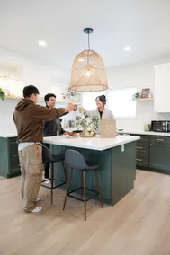 Newly Renovated 11 ppl Mins to WorldCup Cap Hill - Image 5