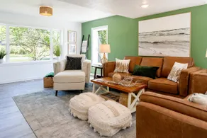 Pet-friendly country home near beaches, wineries - Image 4