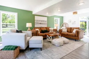 Pet-friendly country home near beaches, wineries - Image 5