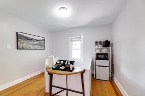Cincinnati Apartment: 1 Mi to Hyde Park Square! - Image 2