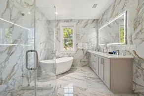 5 BR Luxury Home with Ocean Views, Pool, & Hot Tub - Image 3