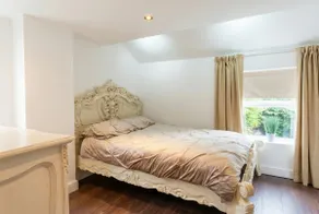 Quirky High Street Flat Near Donington Park - Image 2
