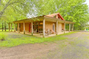 Tumbling Shoals Cabin < 1 Mi to Beaches & Boating! - Image 3