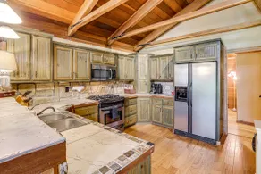 Tumbling Shoals Cabin < 1 Mi to Beaches & Boating! - Image 2