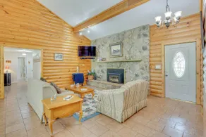 Peaceful Garden City Getaway w/ Grill & Fire Pit - Image 4