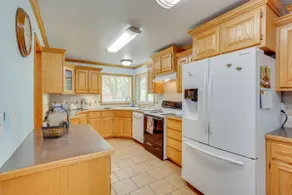Peaceful Garden City Getaway w/ Grill & Fire Pit - Image 3