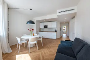 Apartamento 'Lumia's Flat - Lake View' con vistas al lago, Wi-Fi y aire acondicionado - Image 2