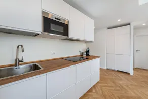 Apartamento 'Lumia's Flat - Lake View' con vistas al lago, Wi-Fi y aire acondicionado - Image 4