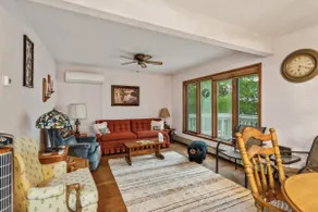 Scenic 4BR Lake View Cottage - Image 4