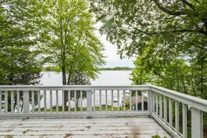 Scenic 4BR Lake View Cottage - Image 3
