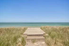 Stunning Ocean View! Beachfront Nantucket Retreat - Image 5