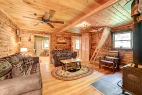 Cardinal Pines Cabin on 8 Acres - Dog Friendly! - Image 5