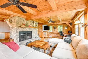 Ronda Home w/ Hot Tub + Fire Pit, Near Wineries! - Image 2