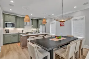 Alto- Walk to Restaurants - Private Rooftop Deck! - Image 3