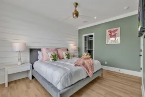Alto- Walk to Restaurants - Private Rooftop Deck! - Image 4