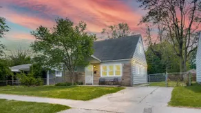 NEW!Comfy 3BR/2BA Home/Friendly City of Hazel Park - Image 5