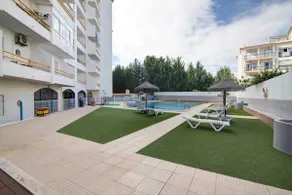 Appartement 'T1 Marques' avec piscine partagée, balcon et Wi-Fi - Image 2