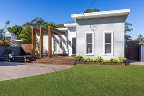 3 Pillars - Pet Friendly - 4 Mins Walk to Beach - Image 3