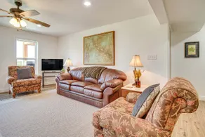 Peaceful Missouri Getaway w/ Valley View & Patio! - Image 4