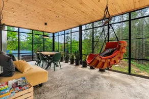 Luxurious Aube Cottage – Waterfront, Hot Tub, Fireplace! - Image 3