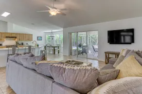 Pensacola Home w/ Large Yard: 4 Mi to Beach - Image 4