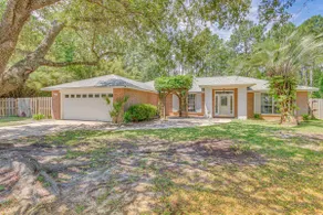 Pensacola Home w/ Large Yard: 4 Mi to Beach - Image 3