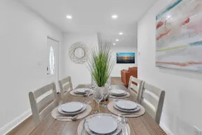 Cozy & Spacious Getaway in Central Location - Image 4