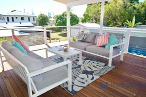 Prime Position, Awesome House, Huge Deck with Sea - Image 5