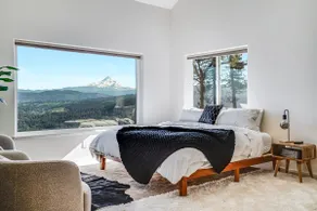 Jaw Drop Views! Mt Hood and Gorge! @pinpointstays - Image 4