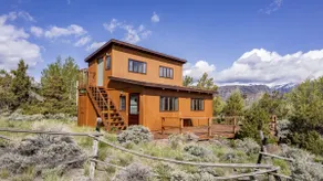 Loren's Lookout- pet friendly, Wapiti Valley cabin - Image 3