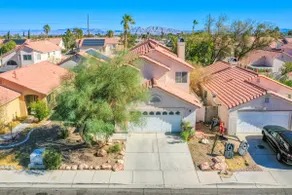 Red Rock Poolside Retreat - Image 4