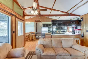Waterfront Spirit Lake Cabin w/ Boat Rental! - Image 4