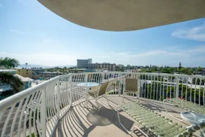 Cleanest Luxury Unit on Treasure Island! - Image 5