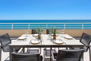 Genteel Home Los Corales Beach - Image 5