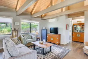 Mountain Views Peaceful Eugene Country Cottage - Image 4
