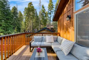 Washoe Chalet by AvantStay - Image 3