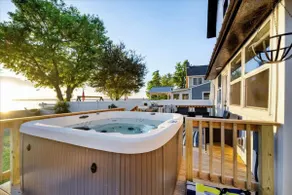 Park Combo| 6BR Waterfront| with Hot tub Sleeps 19 - Image 3
