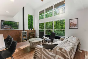 Treehouse LOZ - Seclusion for 6 - Image 2
