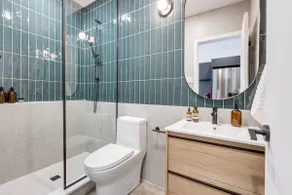 Le Mile End by M11 - Luxurious & Cozy 1BDR Unit - Image 3