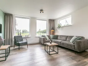 Cosy family home near a farm - Image 2